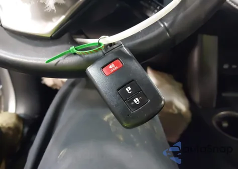 2018 Toyota Rav4 Xle from USA, damaged, VIN JTMRFREV6JJ248876